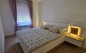 Apartma-Sobe Lejla