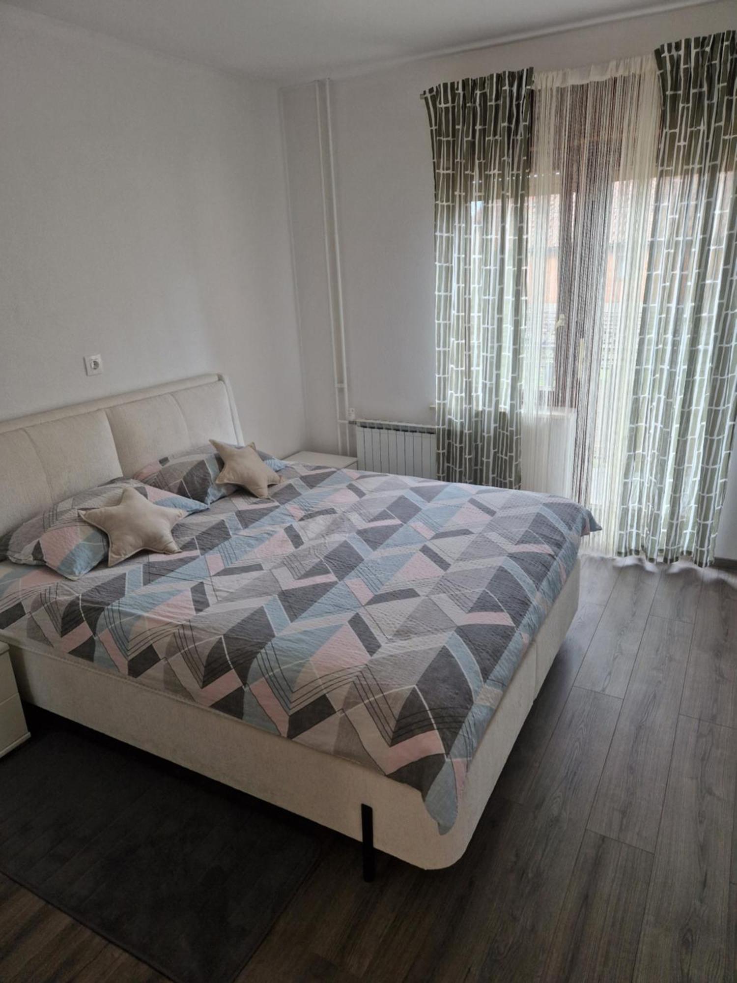Apartma-Sobe Lejla Vipava Extérieur photo